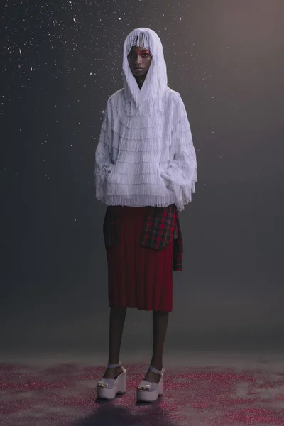 Look 18